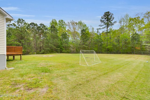 512 Pebble Spruce Court, Jacksonville, NC 28546