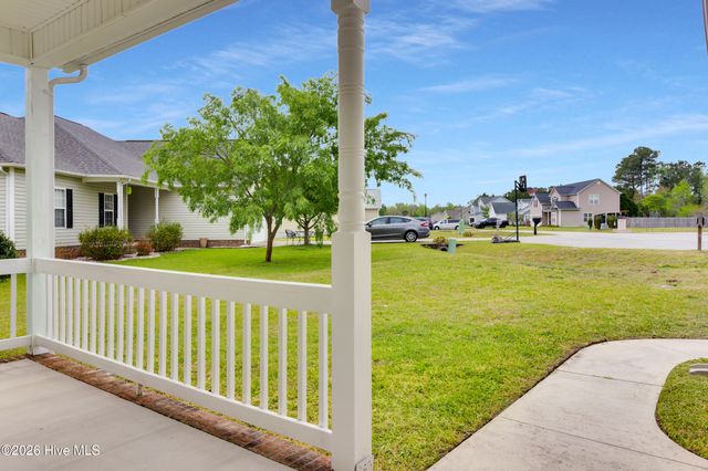 512 Pebble Spruce Court, Jacksonville, NC 28546