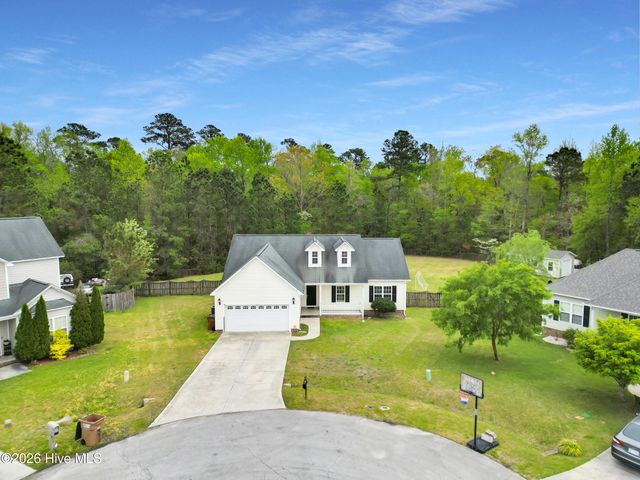 512 Pebble Spruce Court, Jacksonville, NC 28546