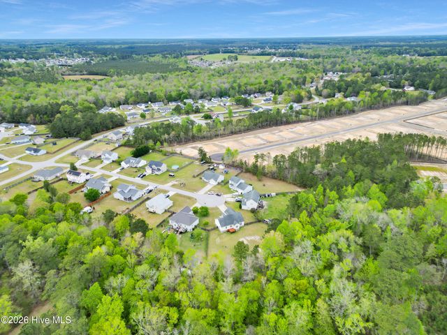 512 Pebble Spruce Court, Jacksonville, NC 28546