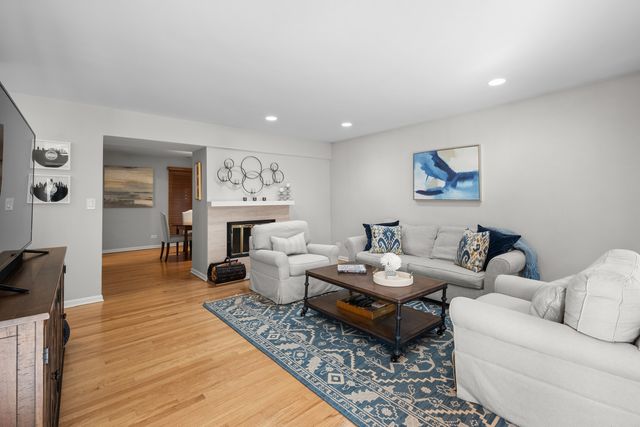 1622 N St. Michaels Court 1622, Chicago, IL 60614