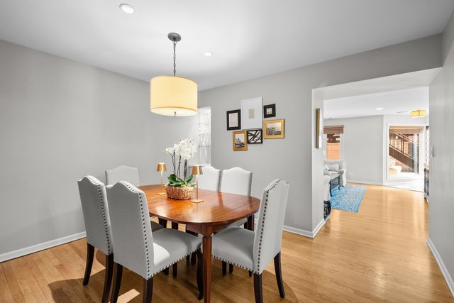 1622 N St. Michaels Court 1622, Chicago, IL 60614