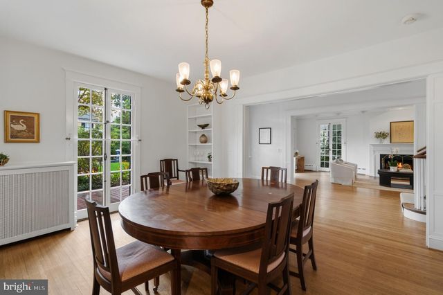 3218 NEWARK ST NW, Washington, DC 20008