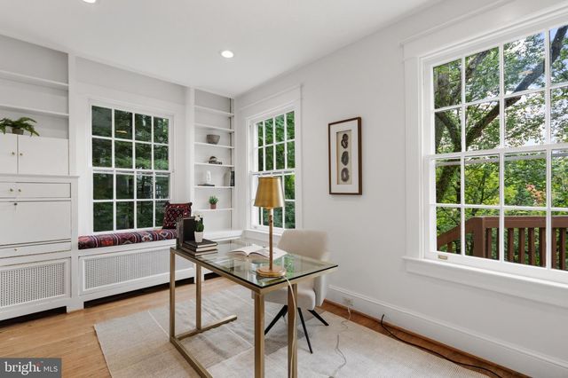 3218 NEWARK ST NW, Washington, DC 20008