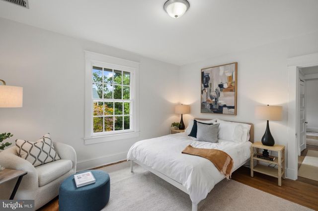 3218 NEWARK ST NW, Washington, DC 20008
