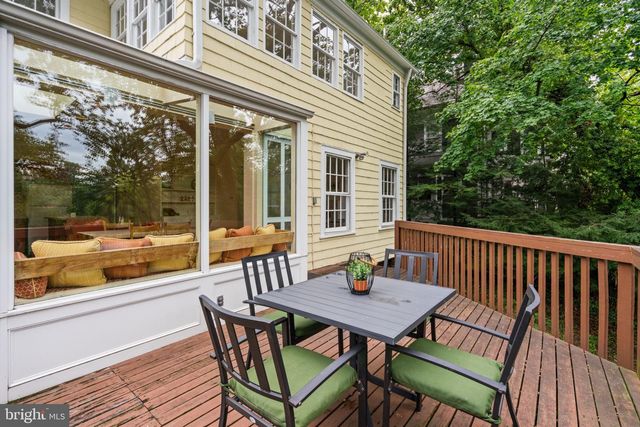 3218 NEWARK ST NW, Washington, DC 20008