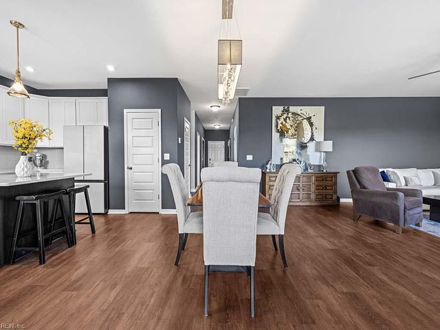 187 Peck LN, Suffolk, VA 23434