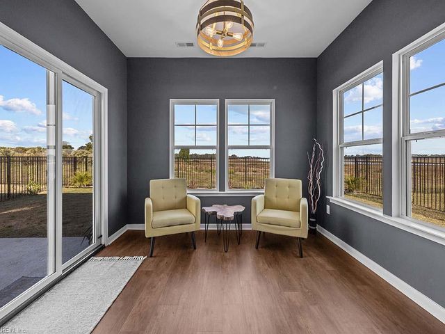 187 Peck LN, Suffolk, VA 23434
