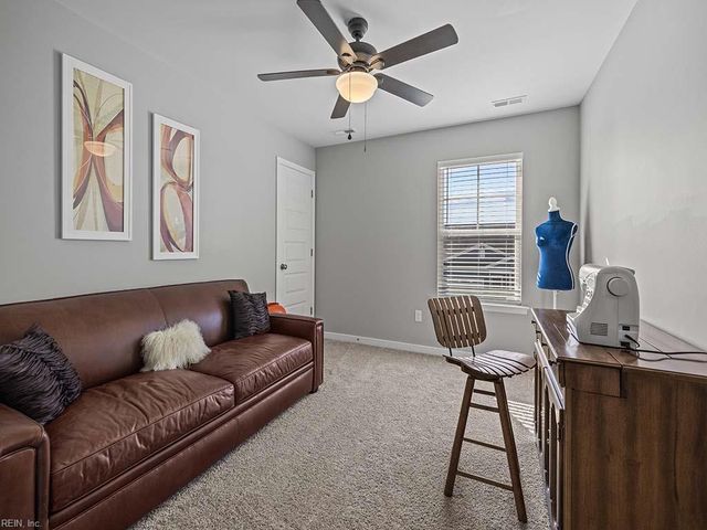 187 Peck LN, Suffolk, VA 23434