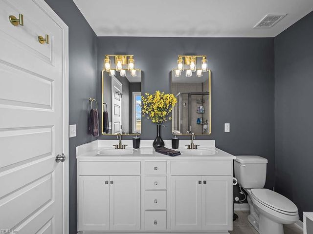 187 Peck LN, Suffolk, VA 23434