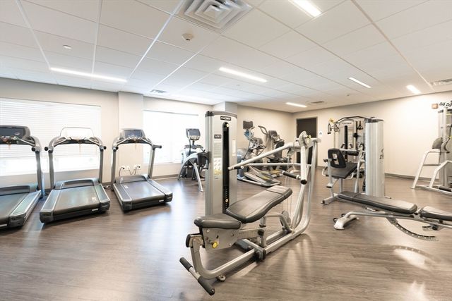 999 Hancock St 202, Quincy, MA 02169