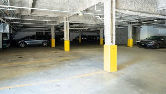 999 Hancock St 202, Quincy, MA 02169