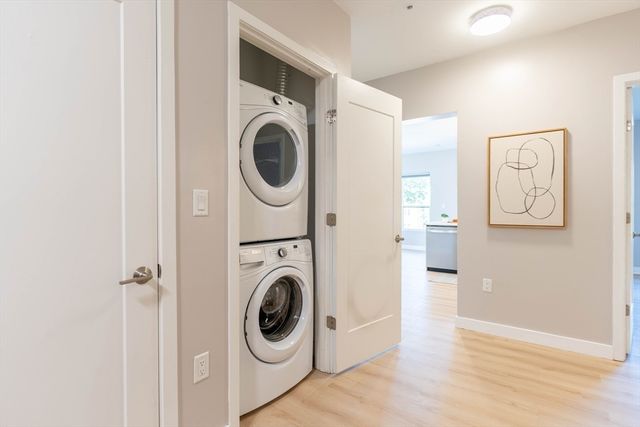 999 Hancock St 202, Quincy, MA 02169