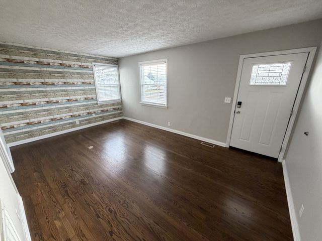 202 Daleview Ave, Gallatin, TN 37066