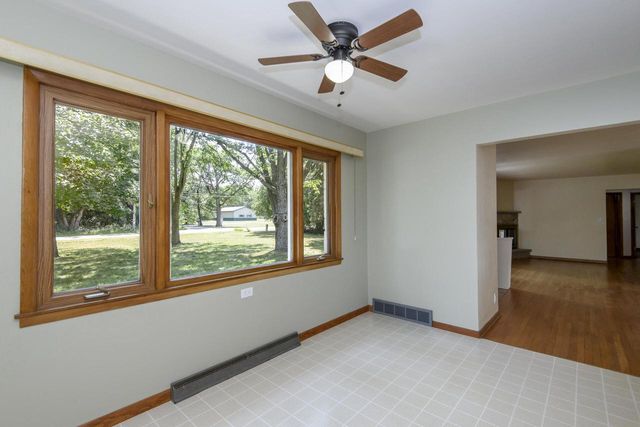 S38W31714 Wern WAY, Waukesha, WI 53189