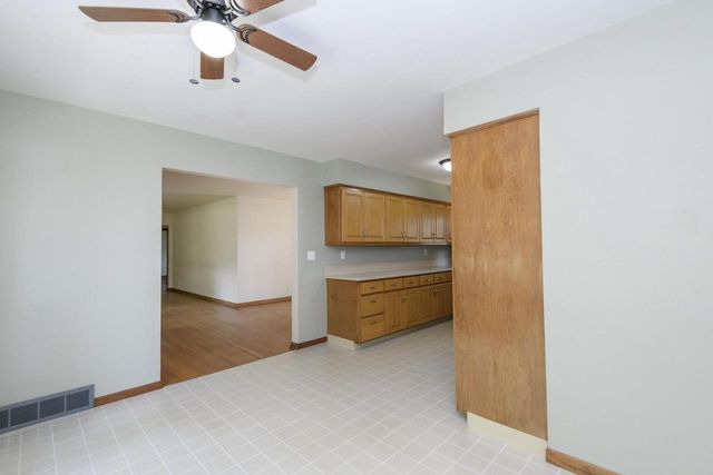 S38W31714 Wern WAY, Waukesha, WI 53189