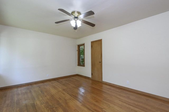 S38W31714 Wern WAY, Waukesha, WI 53189