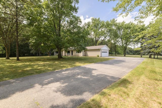 S38W31714 Wern WAY, Waukesha, WI 53189