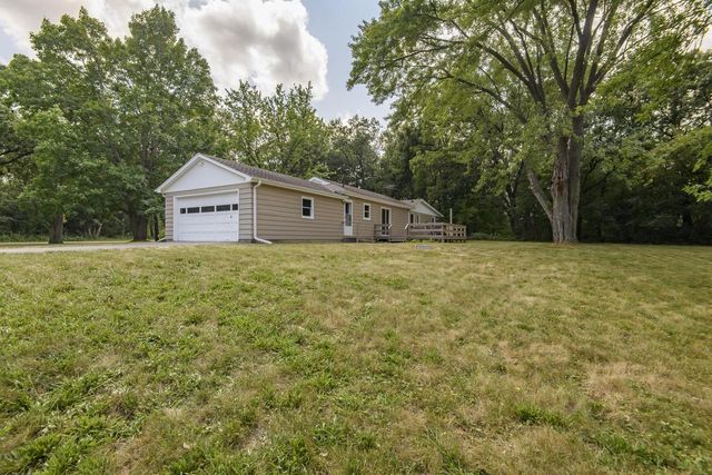 S38W31714 Wern WAY, Waukesha, WI 53189