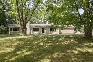 S38W31714 Wern WAY, Waukesha, WI 53189