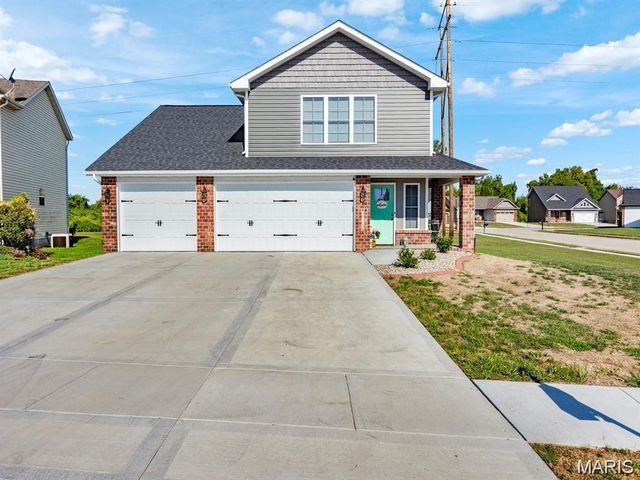 3713 JUSTINE Drive, Granite City, IL 62040