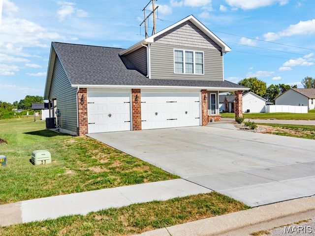 3713 JUSTINE Drive, Granite City, IL 62040