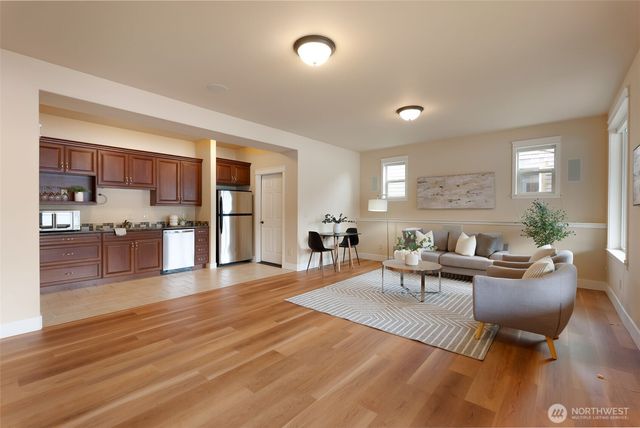 20 Far Summit Place, Bellingham, WA 98229