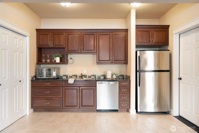 20 Far Summit Place, Bellingham, WA 98229