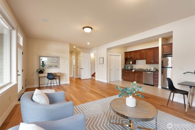 20 Far Summit Place, Bellingham, WA 98229