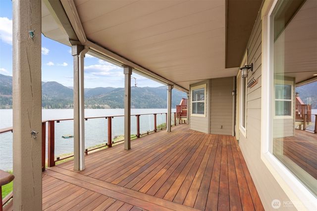 20 Far Summit Place, Bellingham, WA 98229