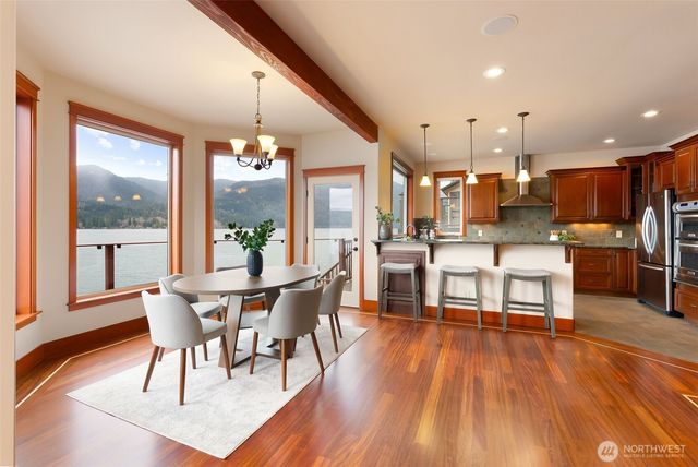 20 Far Summit Place, Bellingham, WA 98229