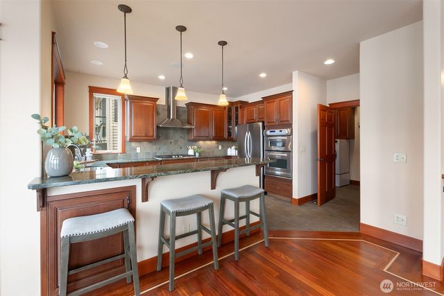 20 Far Summit Place, Bellingham, WA 98229