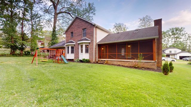 7816 Greenbriar Drive, Evansville, IN 47710