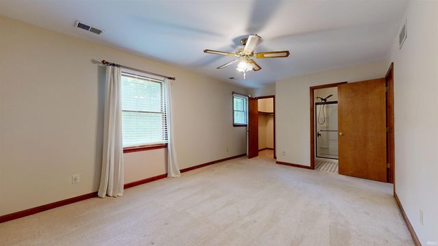 7816 Greenbriar Drive, Evansville, IN 47710