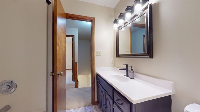 7816 Greenbriar Drive, Evansville, IN 47710