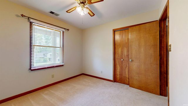 7816 Greenbriar Drive, Evansville, IN 47710