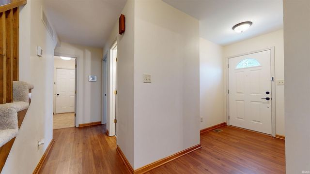 7816 Greenbriar Drive, Evansville, IN 47710