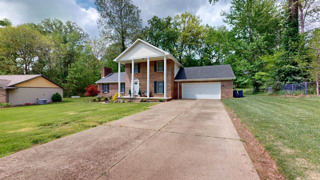 7816 Greenbriar Drive, Evansville, IN 47710