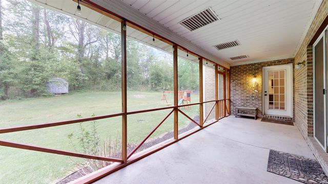 7816 Greenbriar Drive, Evansville, IN 47710