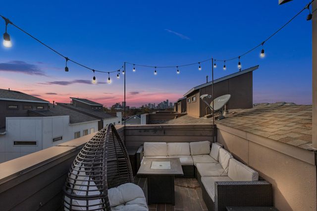 209 Burr Street D, Houston, TX 77011