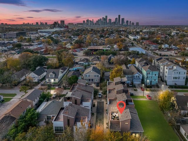 209 Burr Street D, Houston, TX 77011