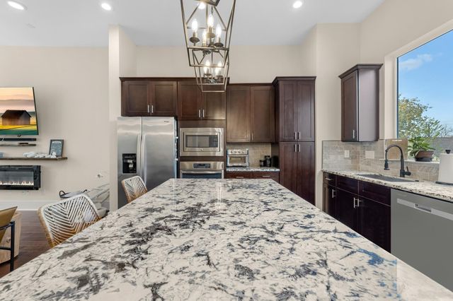 209 Burr Street D, Houston, TX 77011