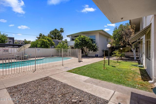 102 W MARYLAND Avenue E1, Phoenix, AZ 85013
