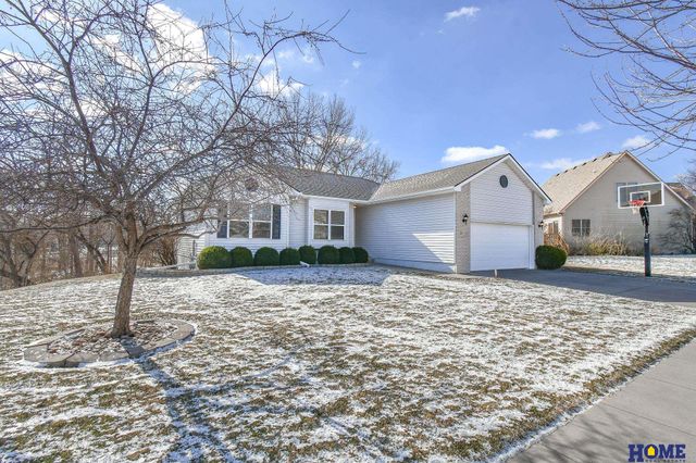 2218 N 82nd Street, Lincoln, NE 68505
