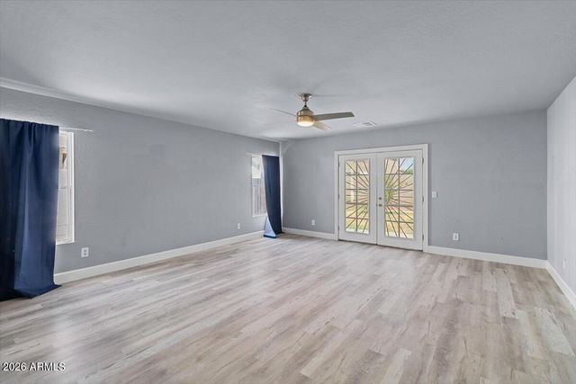 6242 W WOOD Street, Phoenix, AZ 85043