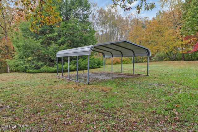 501 Hill Rd, Jamestown, TN 38556