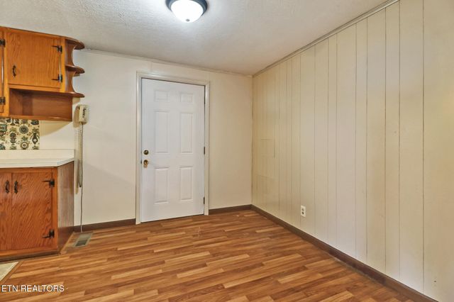 501 Hill Rd, Jamestown, TN 38556