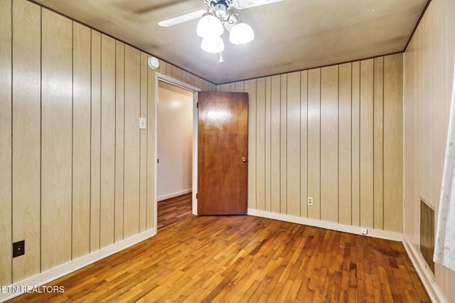 501 Hill Rd, Jamestown, TN 38556