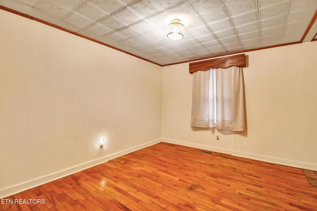 501 Hill Rd, Jamestown, TN 38556