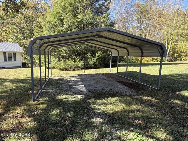 501 Hill Rd, Jamestown, TN 38556